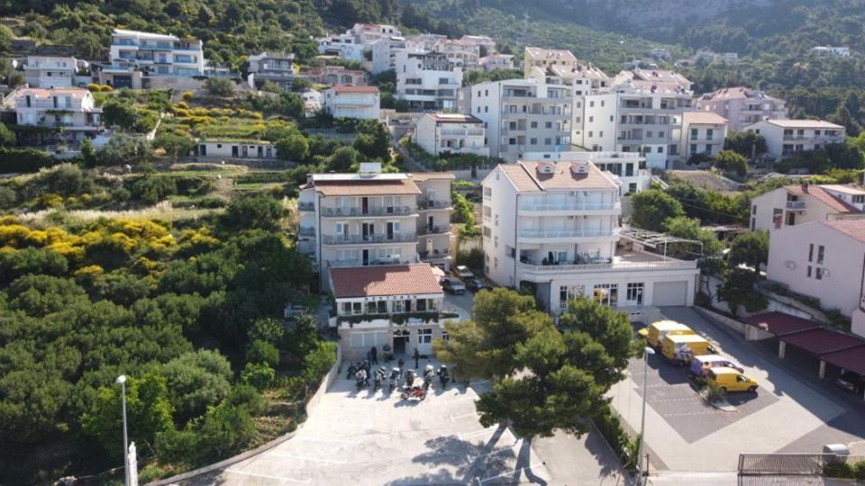 Pansion Komfor Moca Makarska Esterno foto