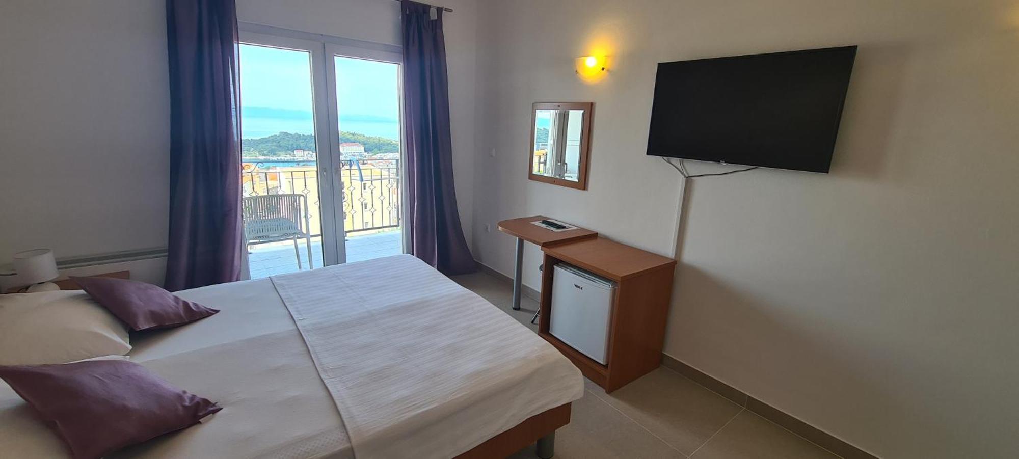 Pansion Komfor Moca Makarska Esterno foto