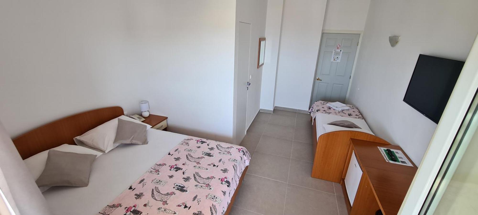 Pansion Komfor Moca Makarska Esterno foto