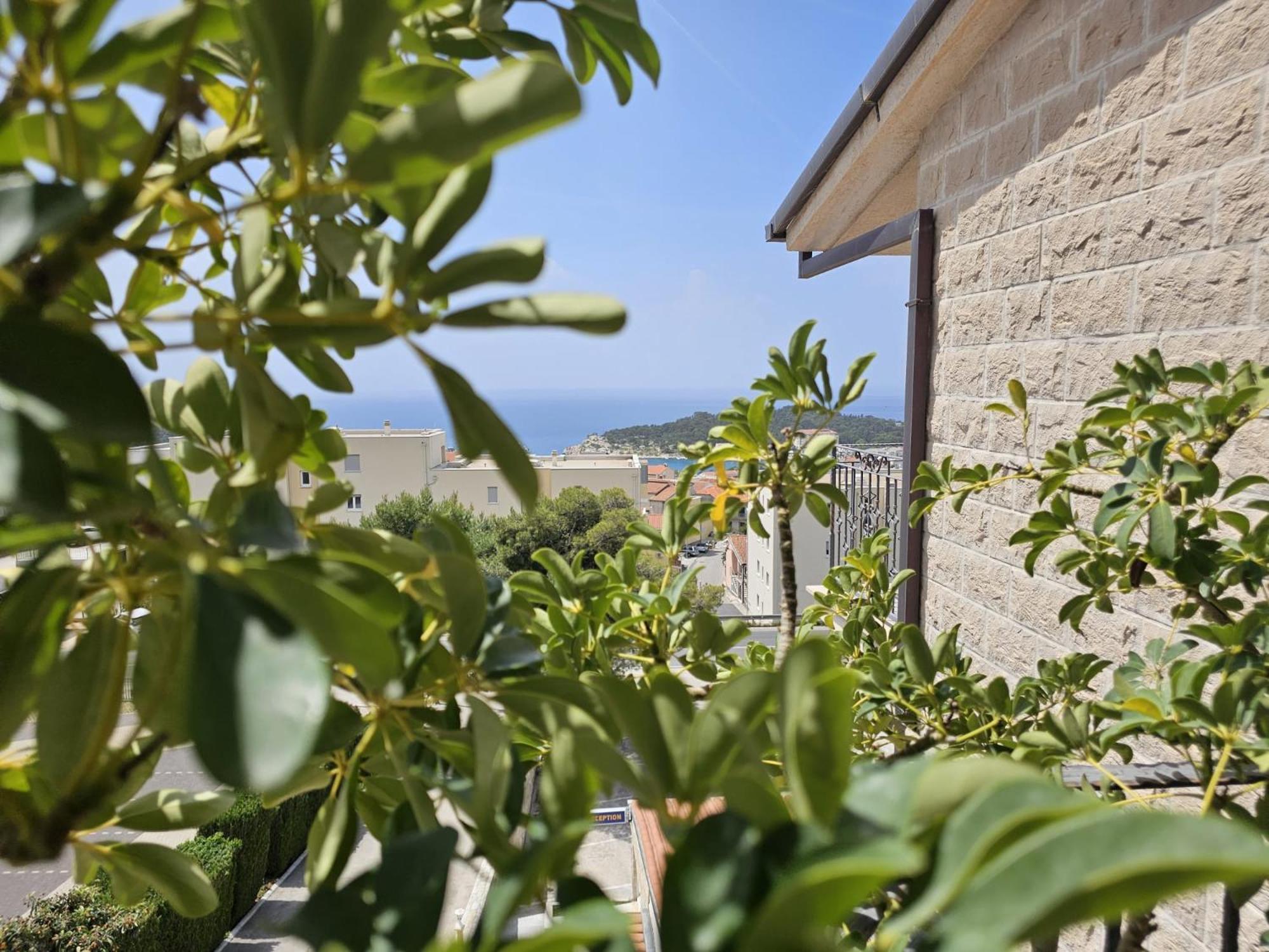 Pansion Komfor Moca Makarska Esterno foto